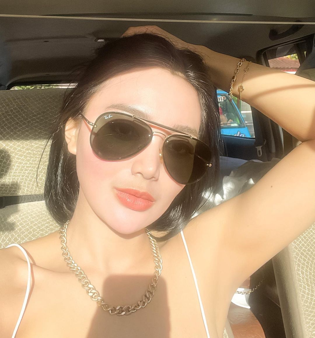 Wika Salim Pakai Tanktop Ketat Di Pantai Bikin Netizen Berkhayal Jauh