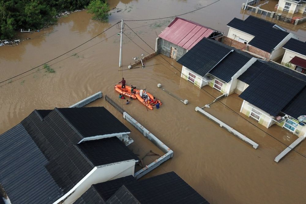 Kondisi Banjir di Perumahan Pesona Harapan Indah Pekanbaru