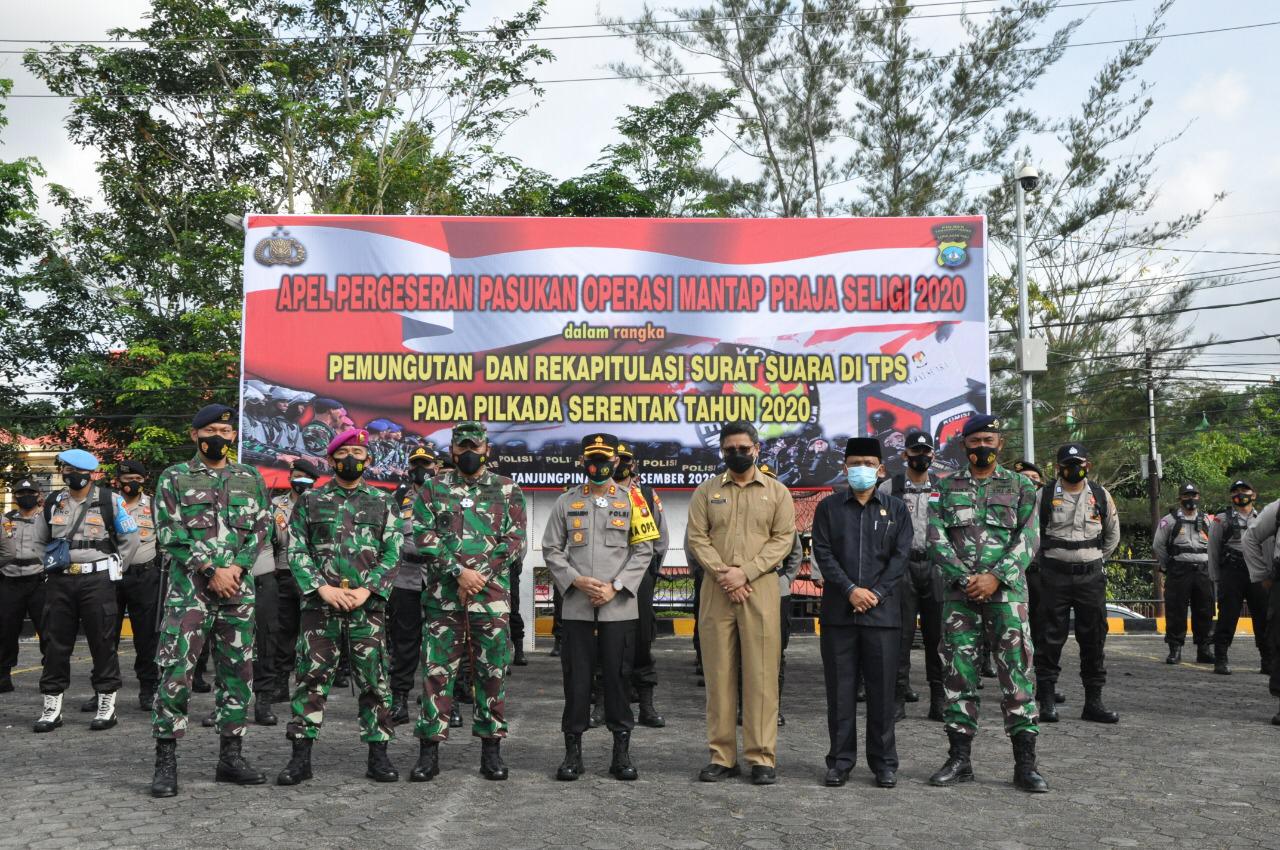 Kapolres Tanjungpinang Pimpin Apel Serpas Pengamanan TPS Pemilihan Gubernur Tahun 2020 di Wilayah Kota Tanjungpinang