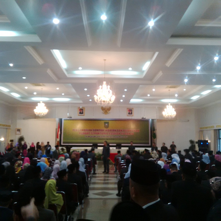 Gubernur Riau Lantik 381 Pejabat Eselon