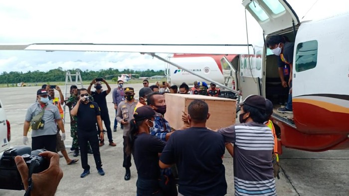 Guru hingga Heli jadi Korban Kekejian KKB Papua Dalam Sepekan