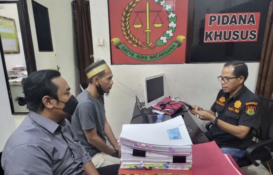 Buron Kasus Korupsi Puskesmas Pulau Burung Menyerahkan Diri