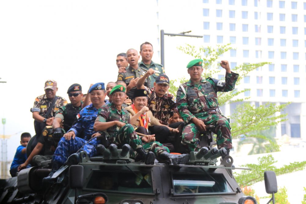 Gubri Bangga Dengan Alutsista TNI