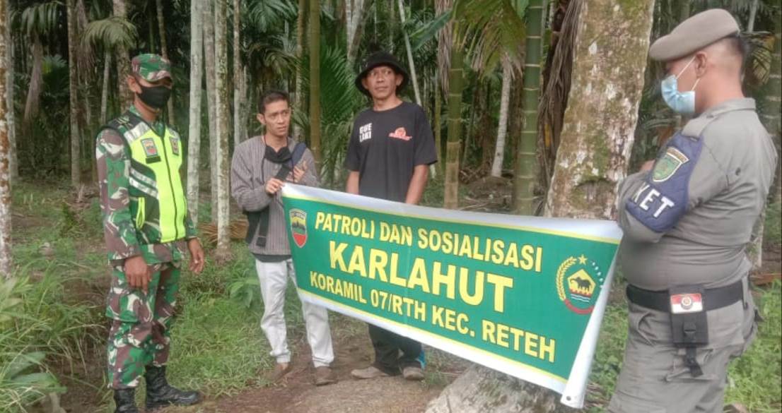 Sosialisasikan Bahaya Karhutla, Parit 3 Pulau Kijang Jadi Sasaran Babinsa