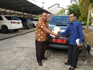 Anggota DPRD Rohil Kembalikan Mobil Dinas