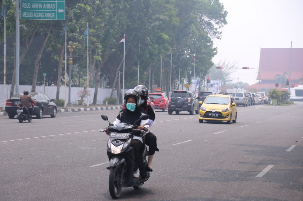 Hingga Siang Ini Jarak Pandang Pekanbaru Hanya 500 Meter