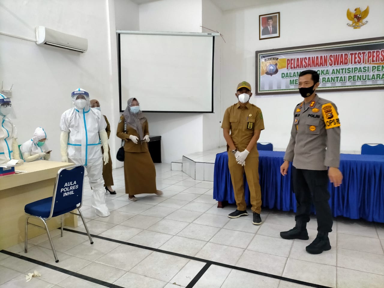 50 Personel Polres Inhil dan Polsek Menjalani Tes Swab