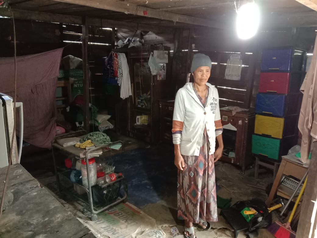 Rumahnya Dibangun Repol dan Tim, Rosmiati : Saya Sangat Terharu