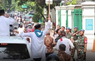 Prajurit Paspampres Hormat ke Prabowo Layaknya Presiden Usai Reuni 212