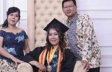 Niat Abis, Mahasiswa Surabaya buat Skripsi Hingga 1.150 Halaman