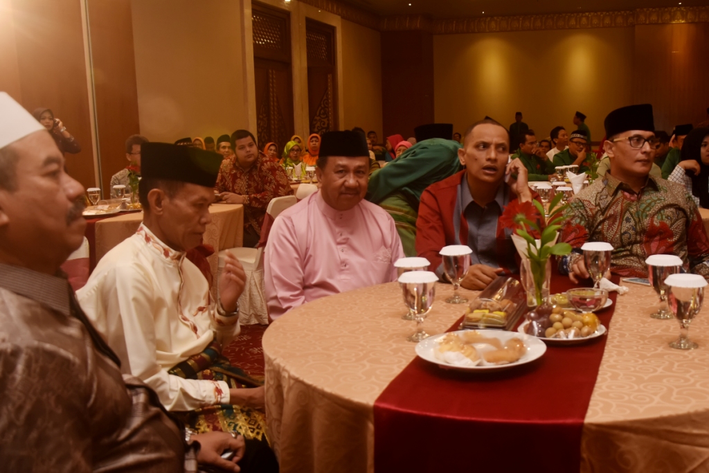 Wabup Inhil Hadiri Halal Bi Halal di Jakarta Bersama Gubri