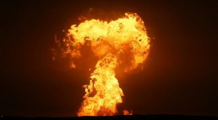 Kobaran Api Raksasa Muncul di Laut Kaspia Azerbaijan