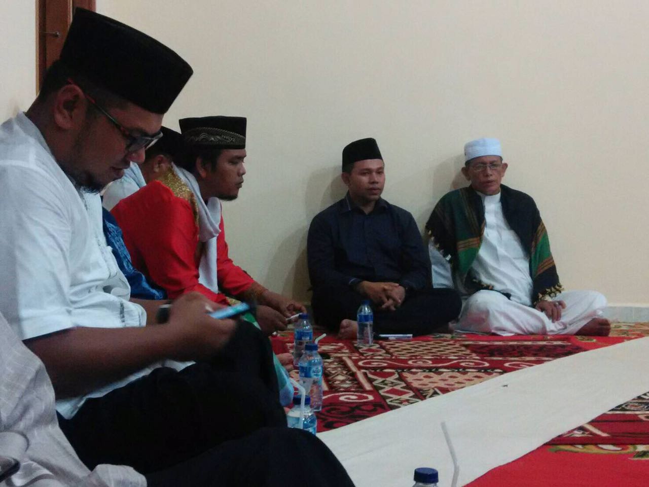 Wahid dan IT Hadiri Maulid Nabi Muhammad SAW di Masjid Nurul Huda