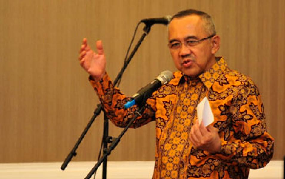 Pelantikan Gubernur Riau Definitif Tunggu Jadwal Jokowi