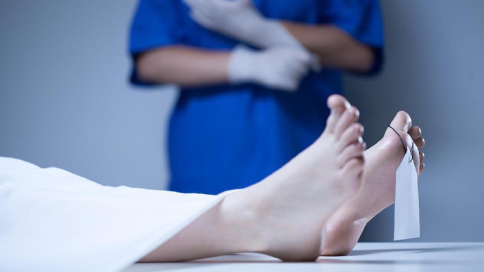 Dikabari Pacar Meninggal, Pria Krimea Nekat Terjun dari Lantai 4