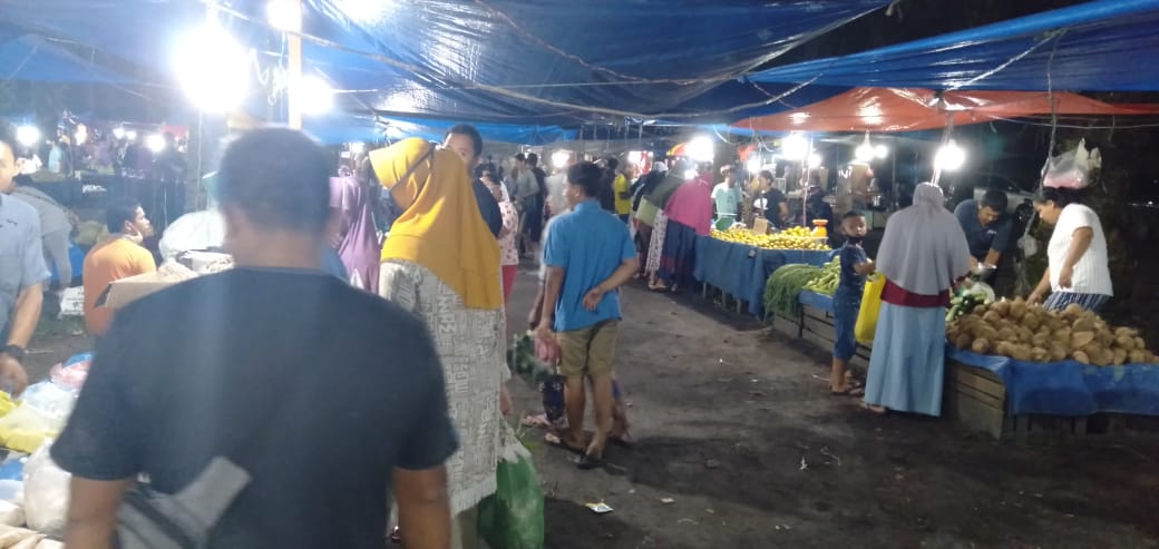 Pengelola Pasar Rakyat Banjar Seminai Himbau Masyarakat Patuhi Protokol Kesehatan