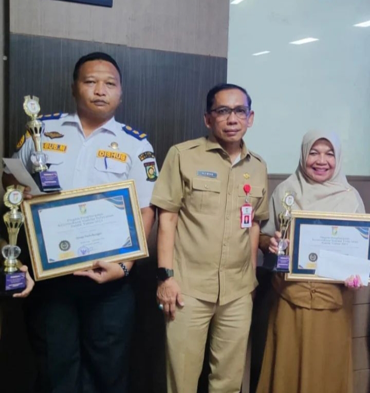 Dishub Kampar Raih Penghargaan Bupati Award