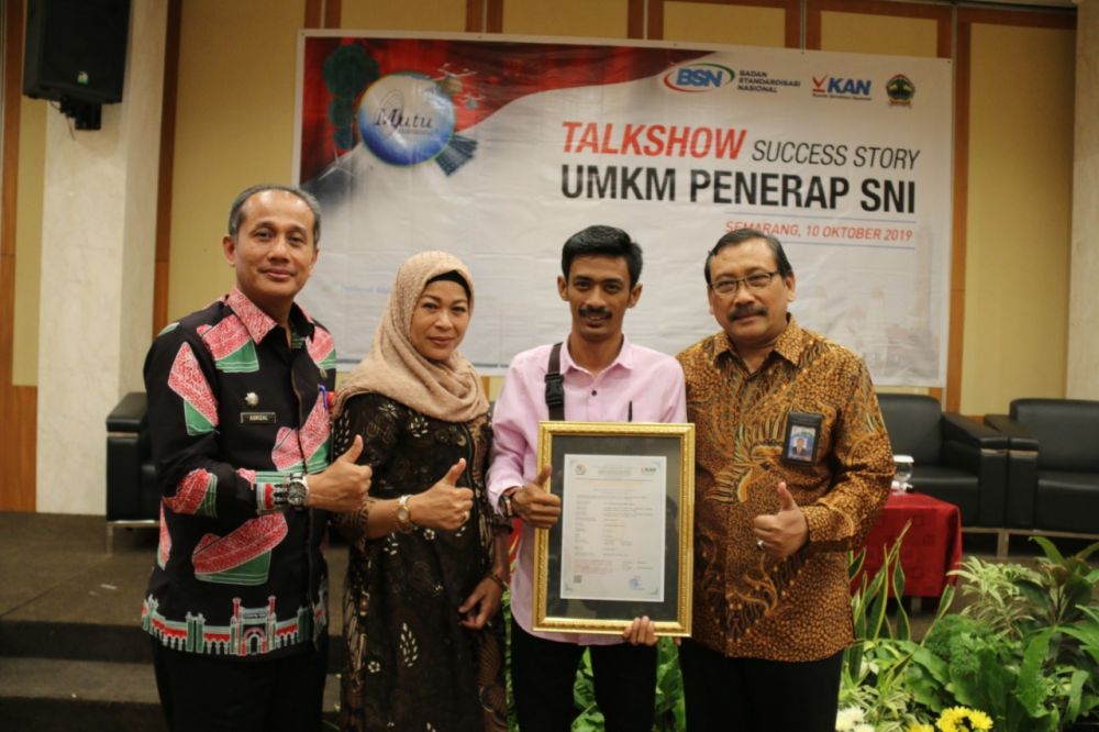 AMDK Sikumbang Kantongi Sertifikat SNI dari BSN