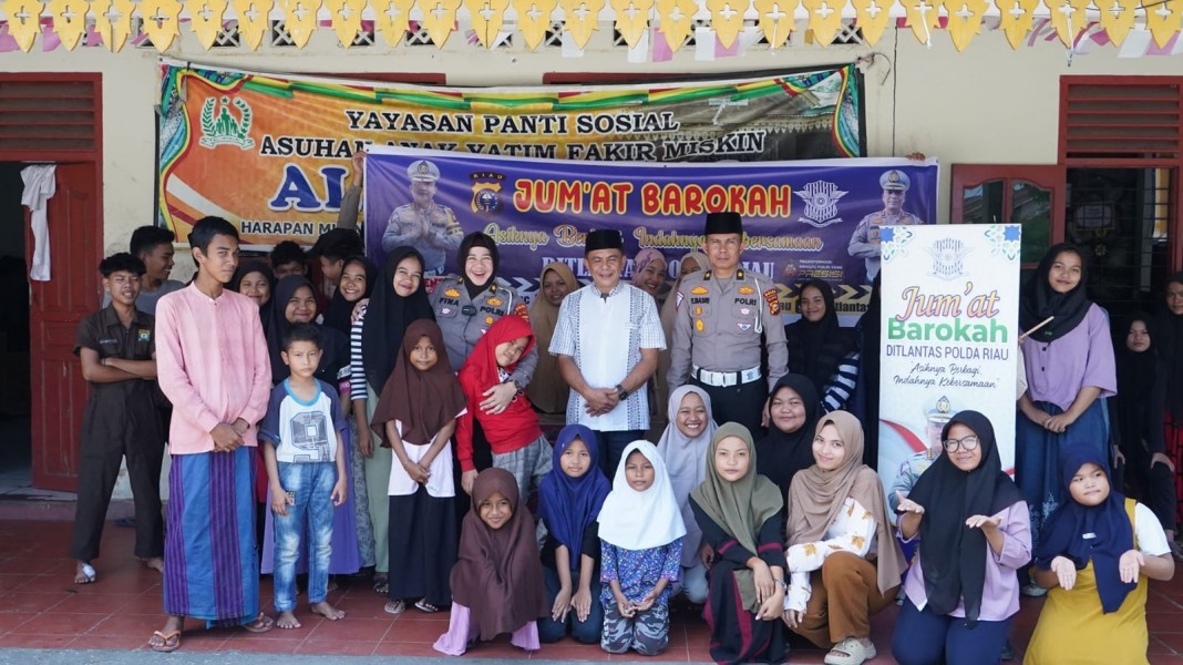 Jum'at Barokah, Ditlantas Polda Riau Ke Panti Asuhan Al - Istiqlal Pekanbaru