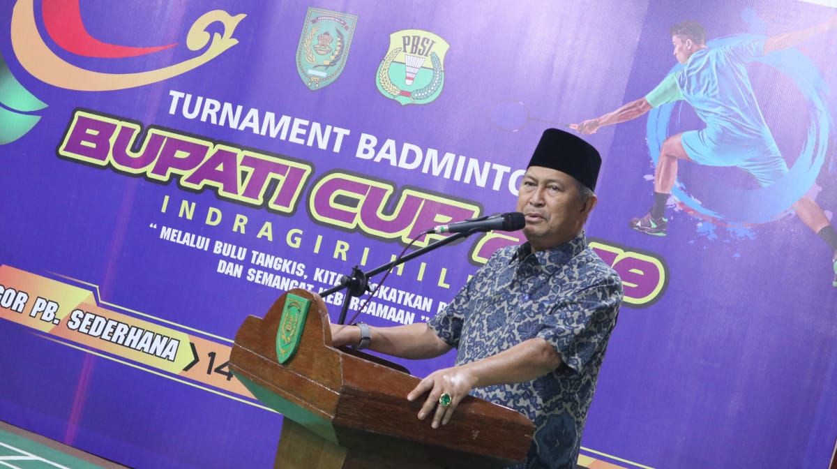 Wabup Syamsuddin Uti Tutup Turnamen Badminton Bupati Cup 2019, Ini Pemenangnya