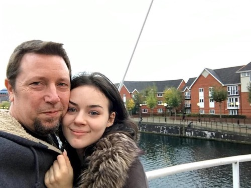 Putuskan Pacar yang Muda, Remaja Ini Pilih Pria Lebih Tua dari Ayahnya