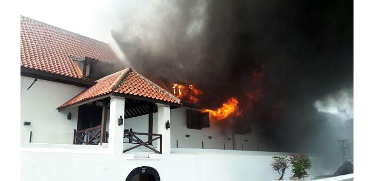 Museum Bahari Kebakaran, Puluhan Damkar Dikerahkan