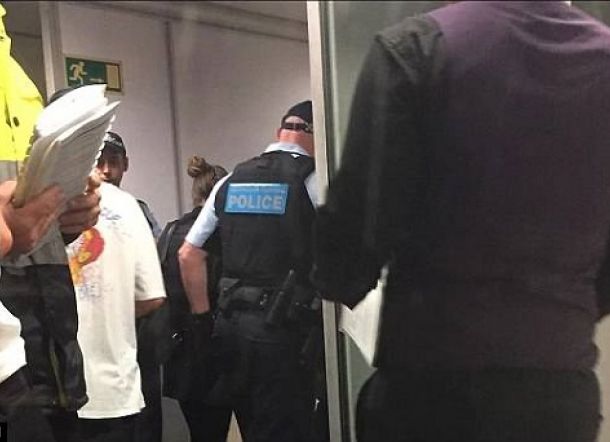 Ancam Bunuh Penumpang, Wanita Ini Minta Pilot Hentikan Pesawat