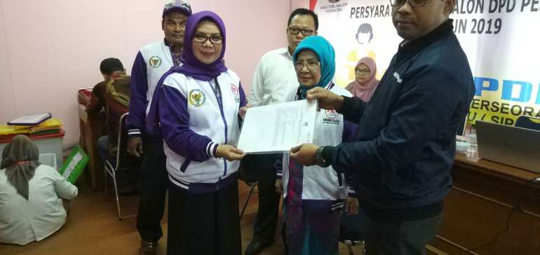Sudah 10 Calon DPD Serahkan Syarat Dukungan ke KPU Riau