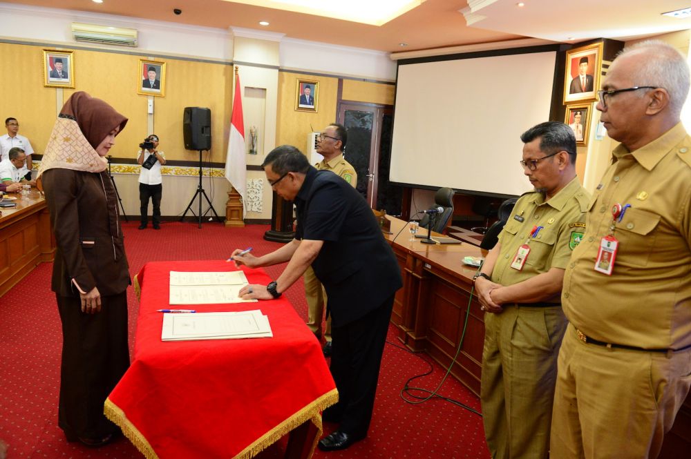 Pemprov Riau Teken MoU dengan 66 Perguruan Tinggi