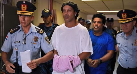 Bayar Jaminan Rp 25,8 Miliar, Ronaldinho Segera Bebas dari Penjara