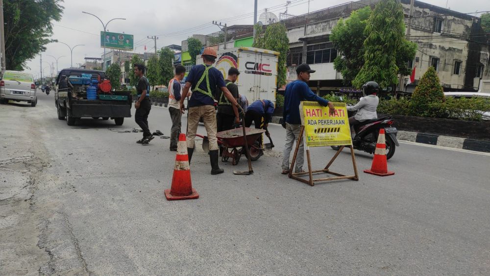 Wujudkan Pekanbaru Bebas Jalan Berlubang 2022, UPT Wilayah 1 Dinas PUPR PKPP Riau: Butuh Dukungan Peralatan