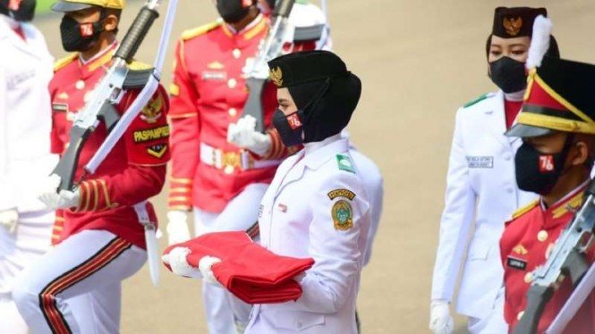 Profil Ardelia Muthia Sang Paskibraka Pembawa Bendera Pusaka