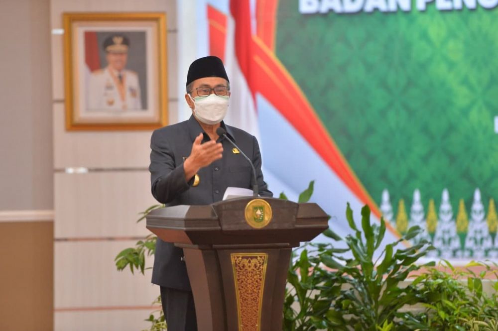 Kukuhkan Kepala BPKP Riau, Gubri: Semoga Sinergitas Terus Berjalan Baik