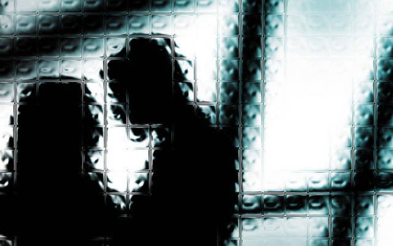 Bikin Video Porno di Kelas, Guru Perempuan SMA Dipecat