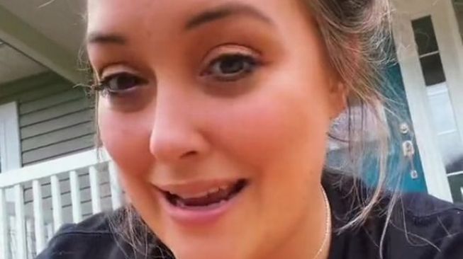 Kristina Curhat: Namaku Diambil dari Selingkuhan Ayahku