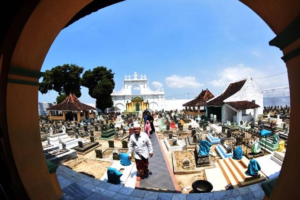 Asta Tinggi, Tempat Dimakamkannya Raja-Raja Kesultanan Sumenep