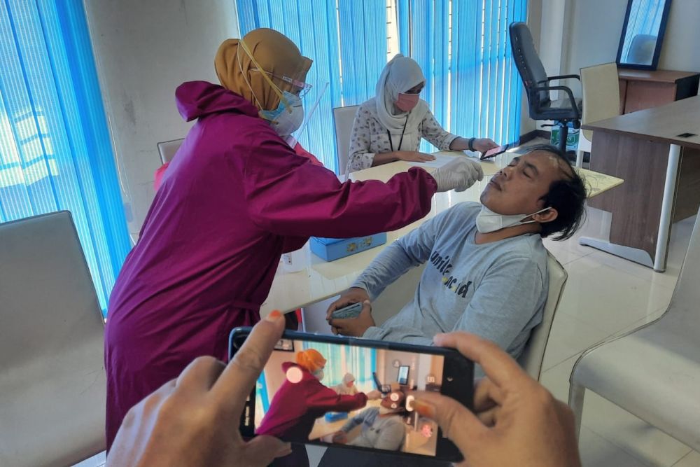 Ikuti Aturan Pemerintah Pusat, Harga Swab PCR Mandiri di Riau Rp 525 Ribu