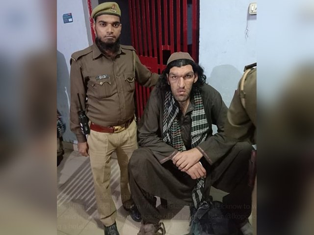 Pria Afghanistan ini Dilarang Masuk Hotel Karena Terlalu Tinggi,