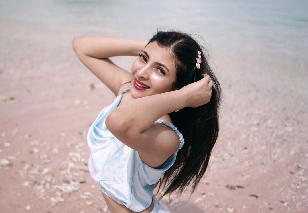 Jadi Miliarder di Usia 25 Tahun, Sarah Keihl Pernah Jualan Binder hingga Jepitan