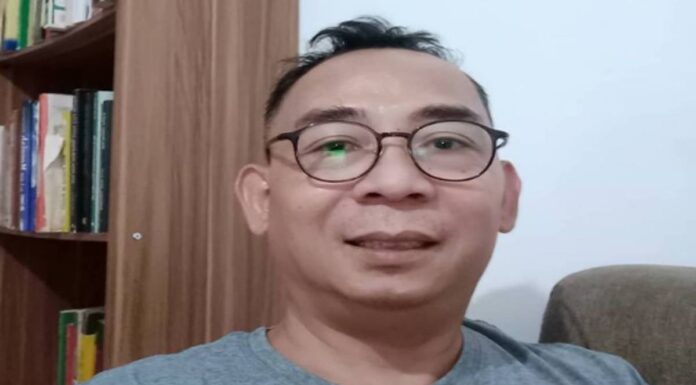Sindir UAS, Eko Kuntadhi: Paling Juga Gigit Sendal