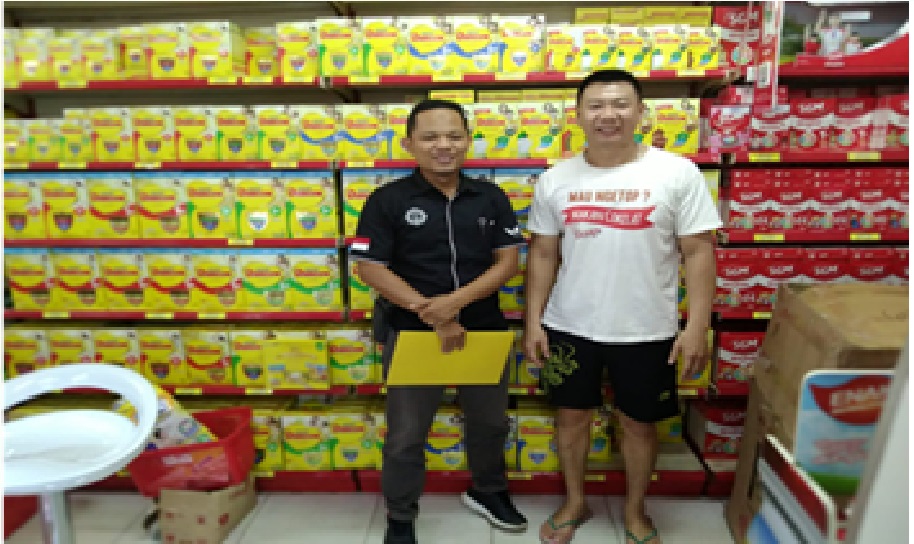 Awasi Peredaran Barang Kebutuhan Masyarakat, Unit Intelkam Polres Inhil Koordinasi Dengan Gerry Swalayan