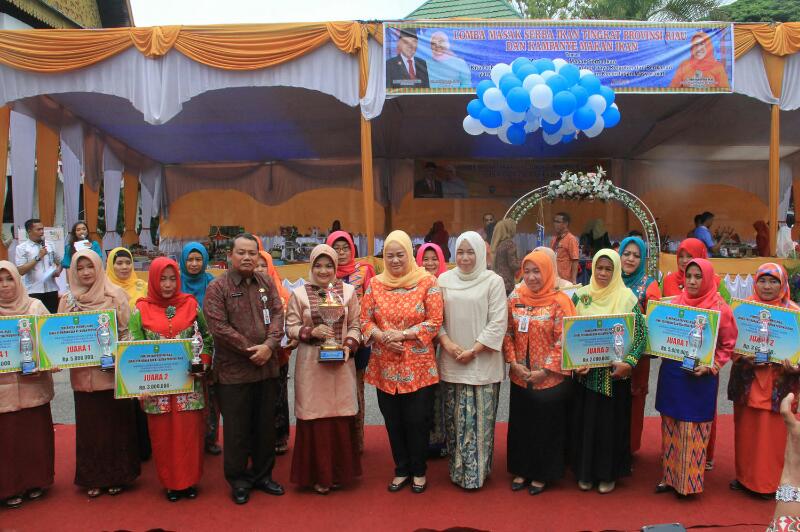 TP PKK Inhil Ikuti Lomba Masak Serba Ikan