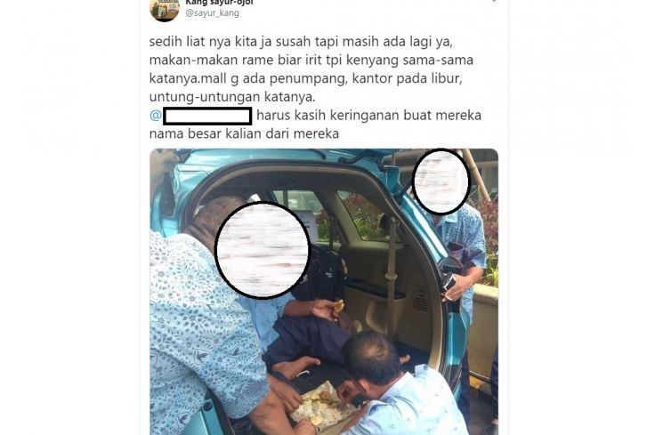 Potret Miris Sopir Taksi Makan di Mobil, Satu Bungkus untuk Empat Orang