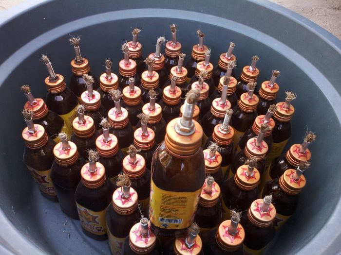 Jelang Idul Fitri, Lampu Botol Mulai Diburu Warga