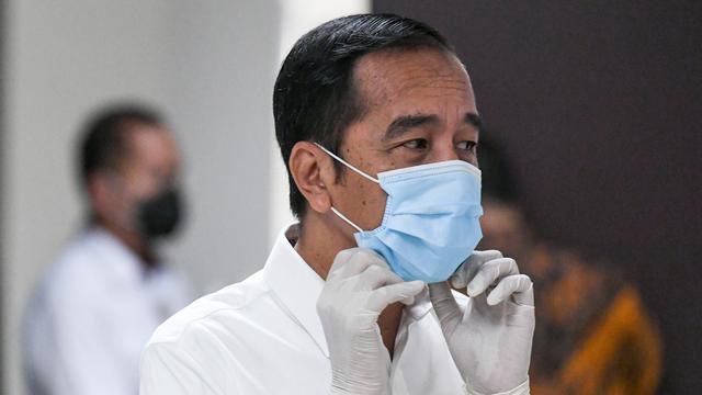 Indef: Jokowi, Luhut, dan Yasonna Terbanyak Dikomentari Negatif Warganet