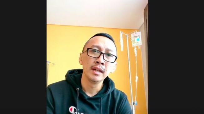 Abu Janda Terpapar COVID-19: Virus Ini Bikin Tak Bisa Mikir