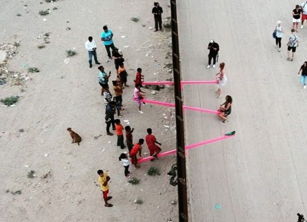 PILU...Jungkitan di Dinding Perbatasan Menyatukan Anak-anak AS-Meksiko