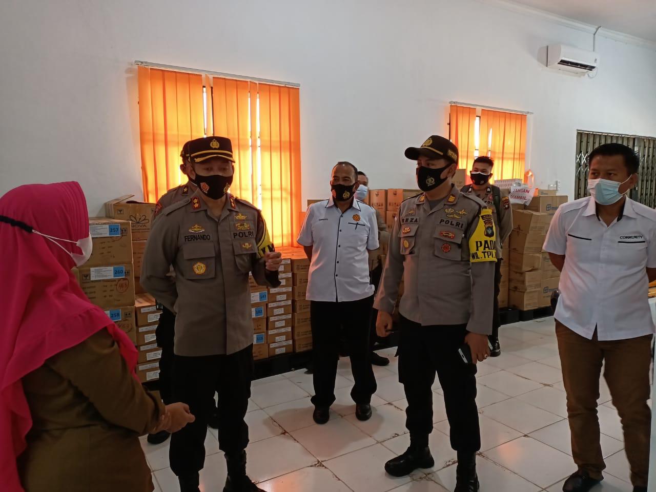 Polres Tanjungpinang bersama FKPD Tinjau dan Cek Gudang Penyimpanan Vaksin Covid-19 Untuk Kota Tanjungpinang