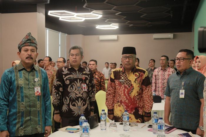 KI Riau dan Fitra Gelar Bimtek Pengelolaan Informasi Berbasis Teknologi