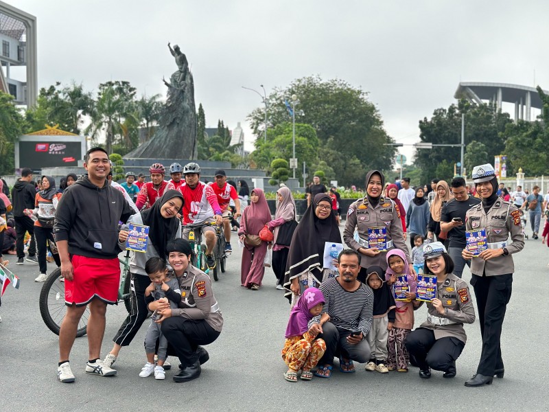 Cooling System, Polwan Ditlantas Polda Riau Libatkan Pengunjung Car Free Day